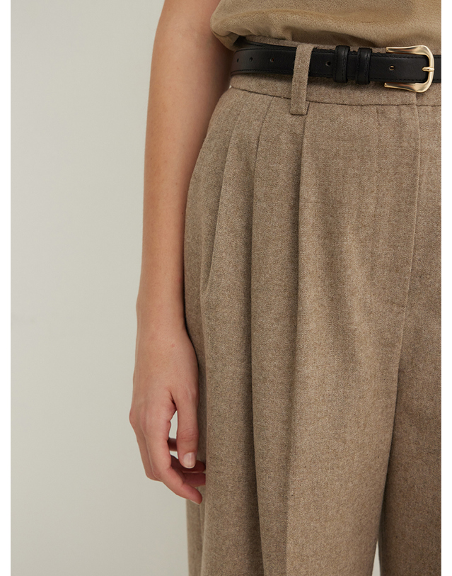 스텝어라운드 Wool Blend Wide Pleated Slacks_TAUPE 착용컷