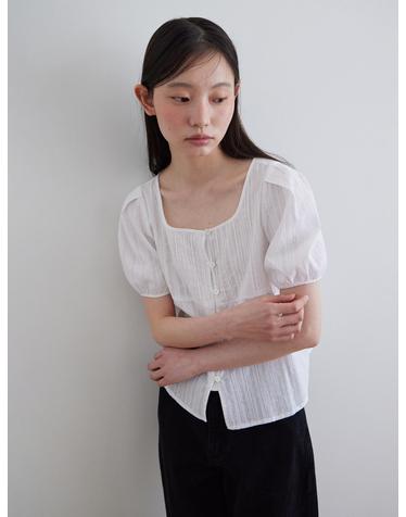Tuck detail puff blouse_WHITE