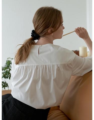 Back shirring detail blouse_WHITE
