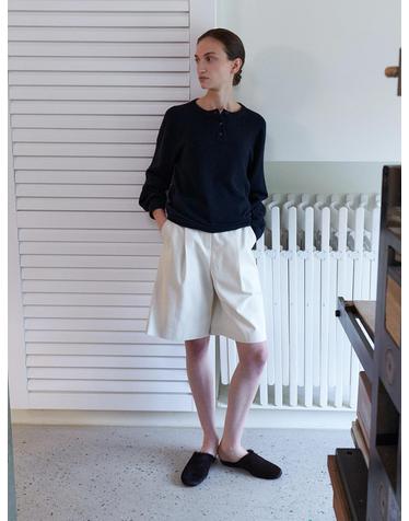 Front tuck bermuda cotton pants_CREAM