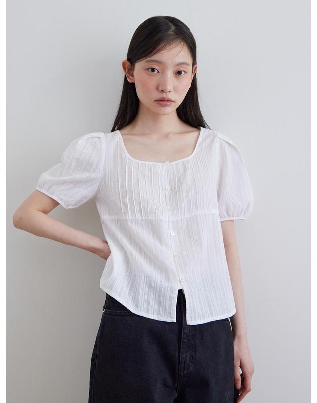 스텝어라운드 Tuck detail puff blouse_WHITE 화이트 착용컷