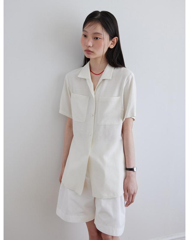 스텝어라운드 Hourglass line lapel shirt_IVORY 아이보리 착용컷