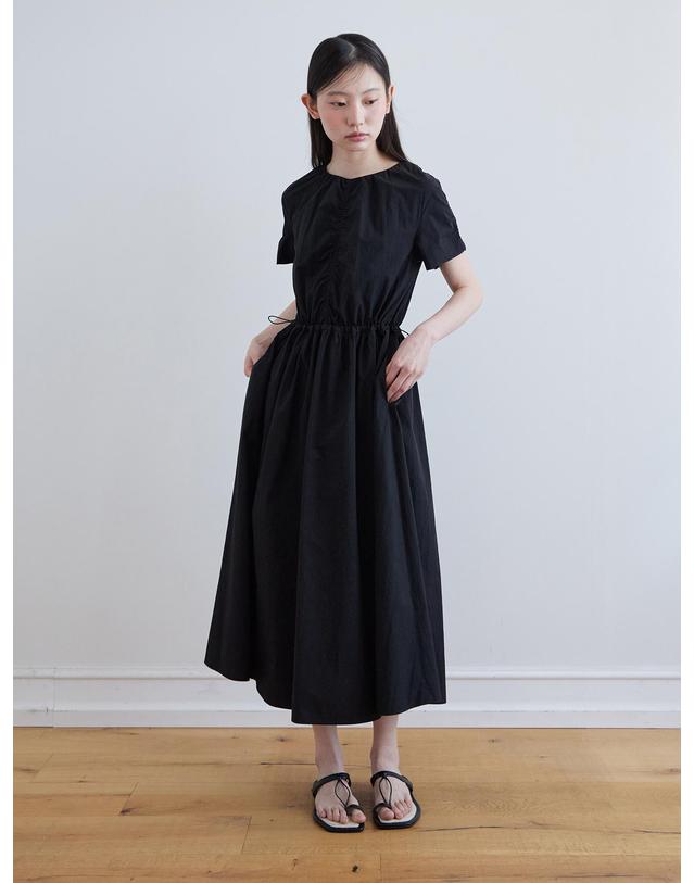 스텝어라운드 Half sleeve string one-piece_BLACK 블랙 착용컷