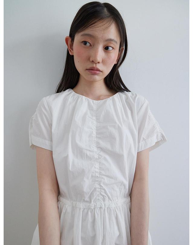 스텝어라운드 Half sleeve string one-piece_WHITE 화이트 착용컷