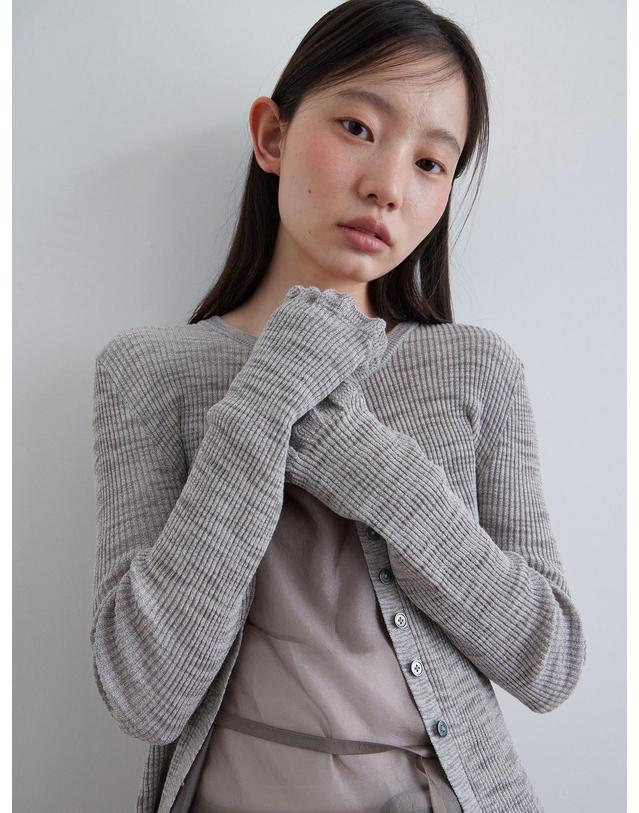 스텝어라운드 Ruffle sleeve cardigan_GREY 그레이 착용컷