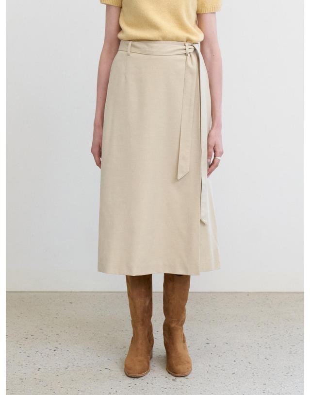 스텝어라운드 Side pleated A-line skirt_BUTTER 그레이 착용컷