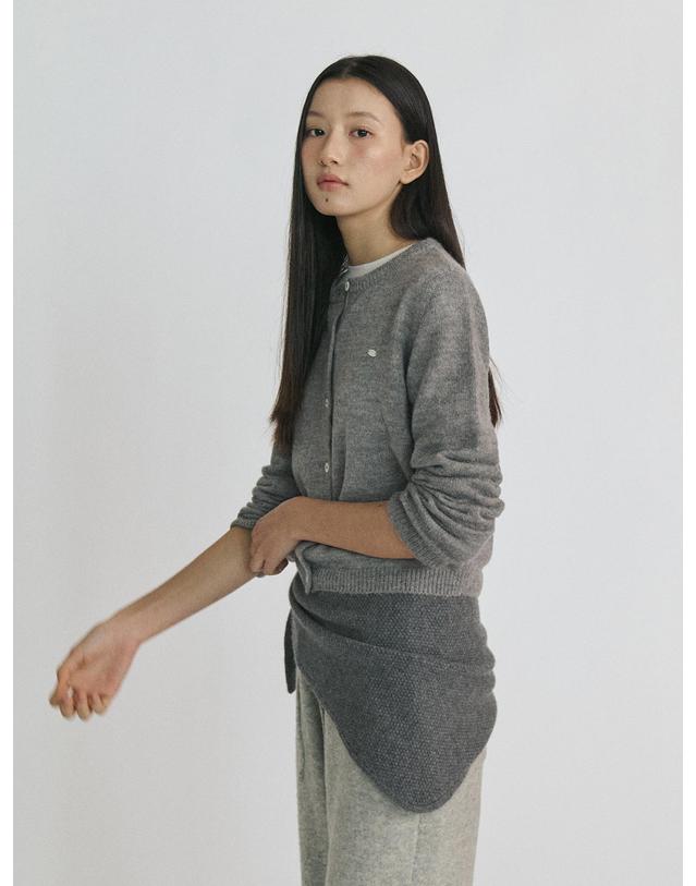 스텝어라운드 Kid Mohair Round Crop Cardigan_GREY 그레이 착용컷