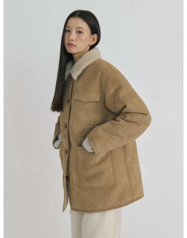 스텝어라운드 Merino Shearling Pocket Mustang_BEIGE 머스타드 착용컷