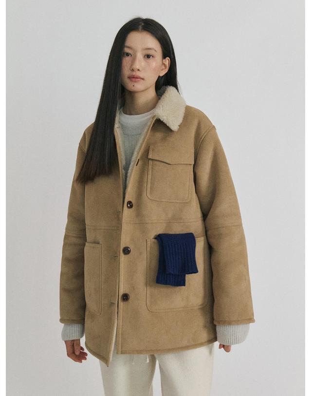 스텝어라운드 Merino Shearling Pocket Mustang_BEIGE 머스타드 착용컷