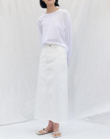 Edge Cutting Denim Skirt_WHITE