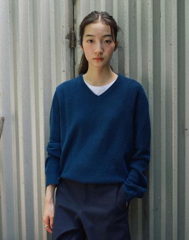 Cashmere Superfine Wool V-Neck Knit_BLUE