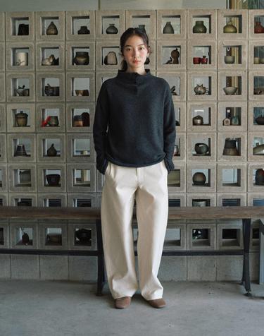 Cotton Stretch Curved Pants_IVORY