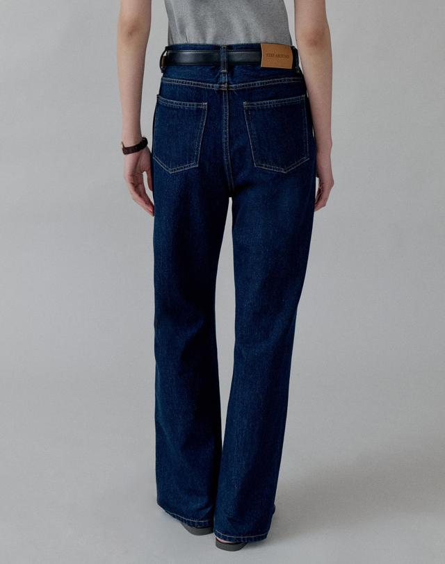 스텝어라운드 Classic Straight Leg Denim_DEEP BLUE 착용컷