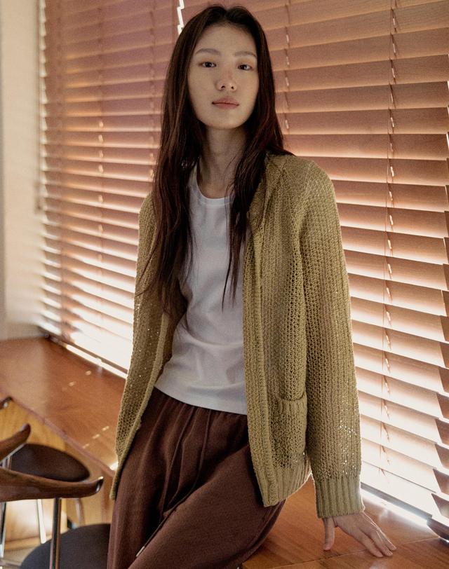 스텝어라운드 Net Cotton Cardigan_OLIVE 착용컷