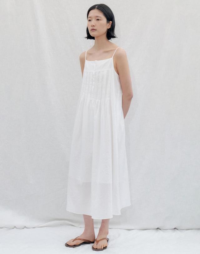 스텝어라운드 Pintuck Button Slip Dress_WHITE 착용컷