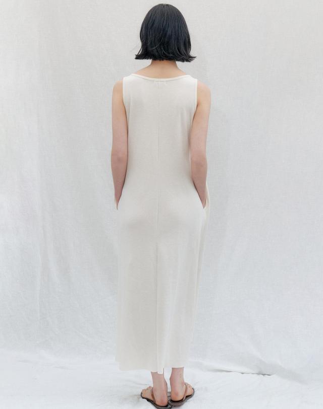 스텝어라운드 Waffle Jersey Henley Sleeveless Dress_CREAM 크림 착용컷