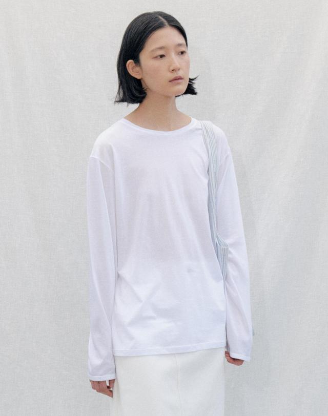 스텝어라운드 Loose Fit Cotton Long Sleeve Tee_WHITE 화이트 착용컷