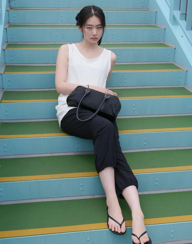 스텝어라운드 Pigment Cotton Long Sleeveless Tee_WHITE 착용컷