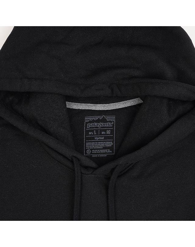 파타고니아 [파타고니아] FW25 남성 P6로고 업라이절 후디 39622 BLK 착용컷