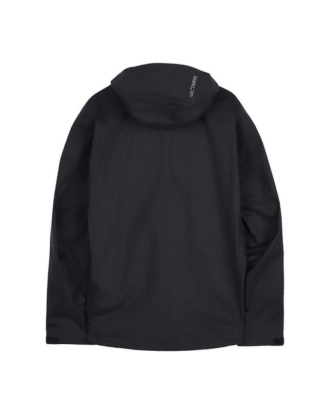 아크테릭스 [아크테릭스] FW25 남성 베타 자켓 X000010511 BLACK 착용컷