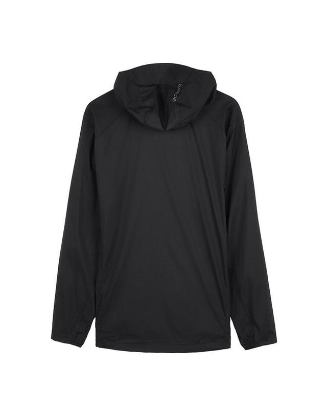아크테릭스 [아크테릭스] SS26 남성 스쿼미시 후디 자켓 X000010276 BLACK 착용컷