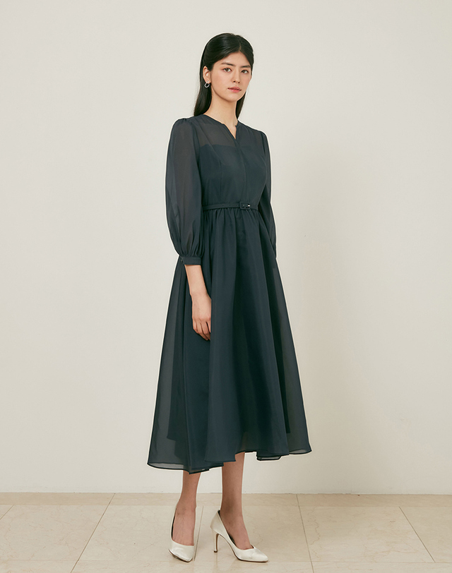 엠므 KELLY dress_Navy 착용컷