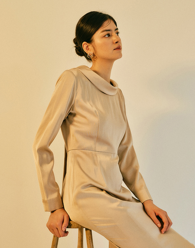 엠므 JACQUELINE dress_Gold Beige 착용컷