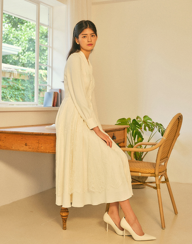 엠므 ALESSANDRA dress_White 착용컷