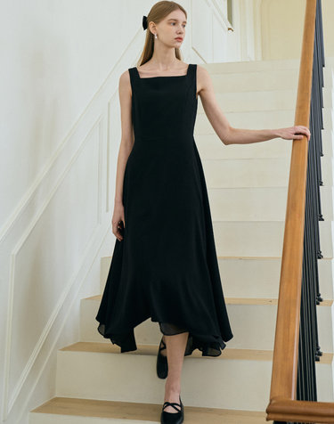 ARMIS Square neck Sleeveless Flared Dress_Black