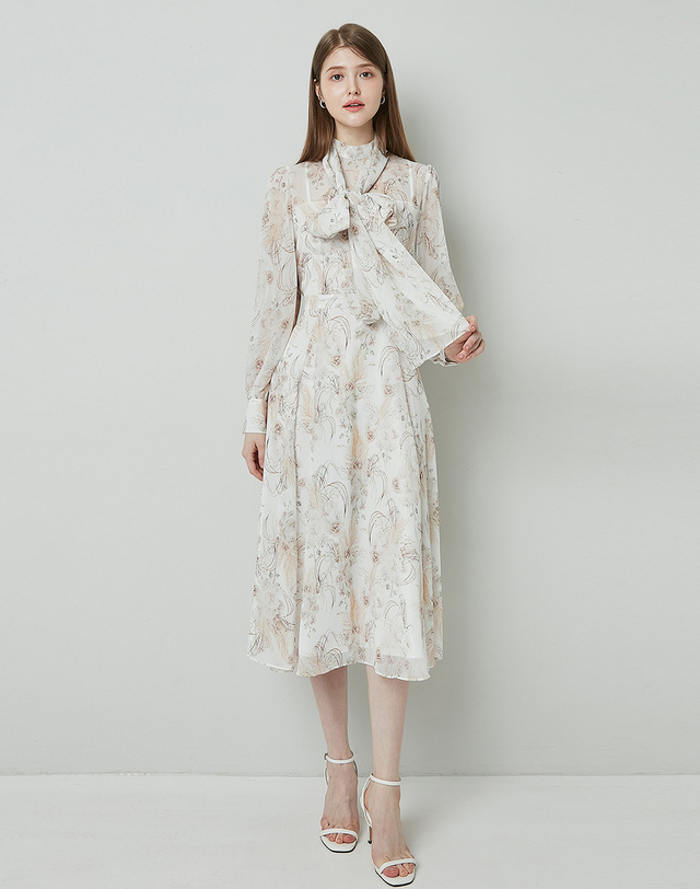 엠므 ANASTASIA Mock neck Chiffon Ribbon Tie Flared Dress_Ivory Flower 착용컷