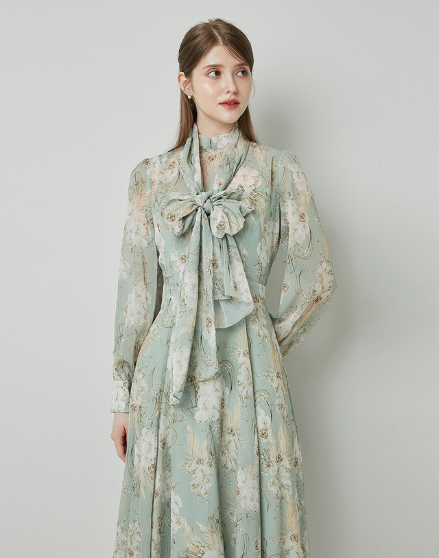 엠므 ANASTASIA Mock neck Chiffon Ribbon Tie Flared Dress_Mint Flower 착용컷