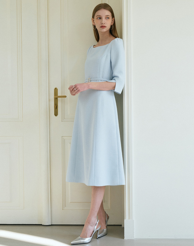 엠므 RHEA Boat neck Tweed Belted Dress_sky 착용컷