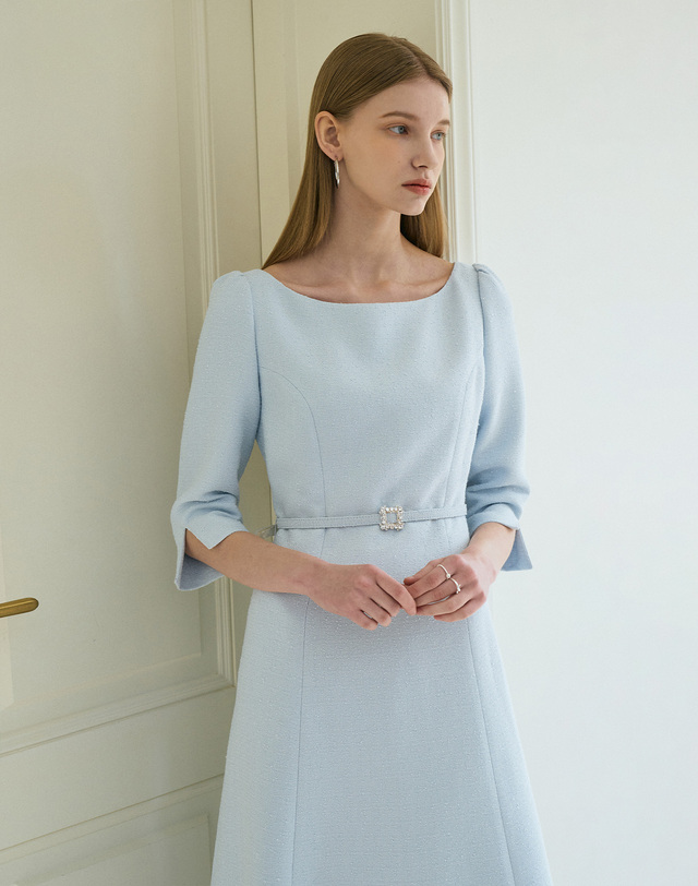 엠므 RHEA Boat neck Tweed Belted Dress_sky 착용컷