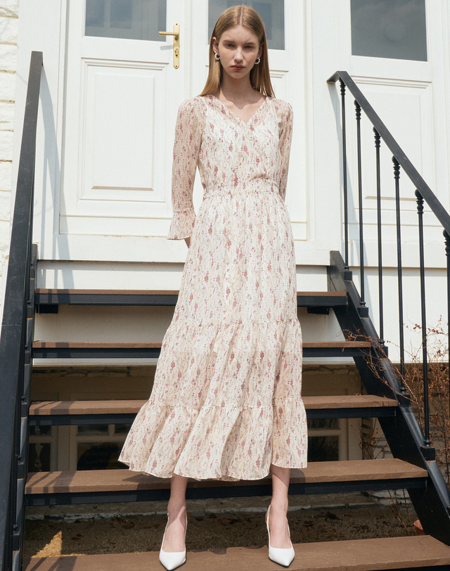 엠므 VANESSA Vneck Flower Chiffon Tiered Dress_Ivory 착용컷
