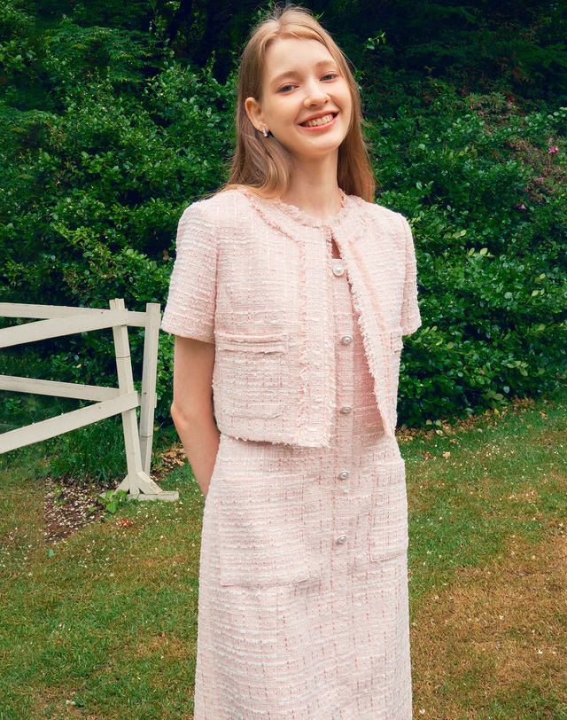 엠므 JANE Half sleeve Fringe Tweed Cropped Jacket_pink 핑크 착용컷