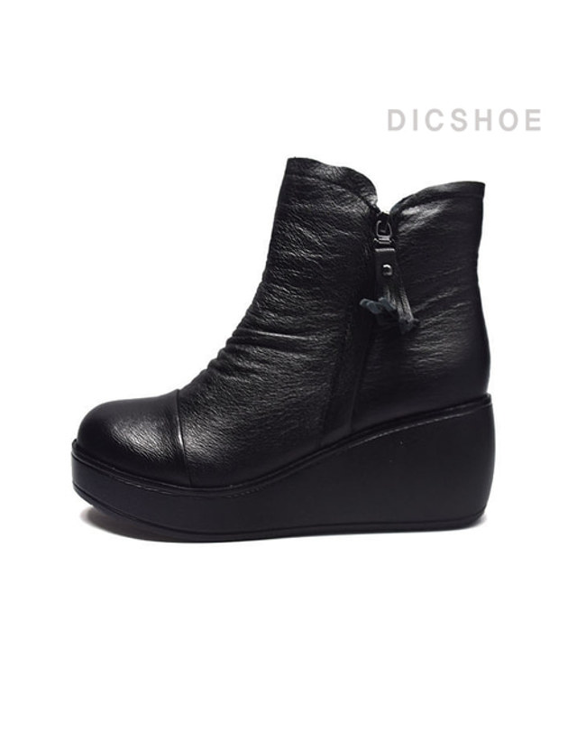 딕슈 딕슈 여성 기모 안감 소가죽 앵클 숏 방한 부츠 웨지 키높이 방한화 SN1BTWA923 착용컷