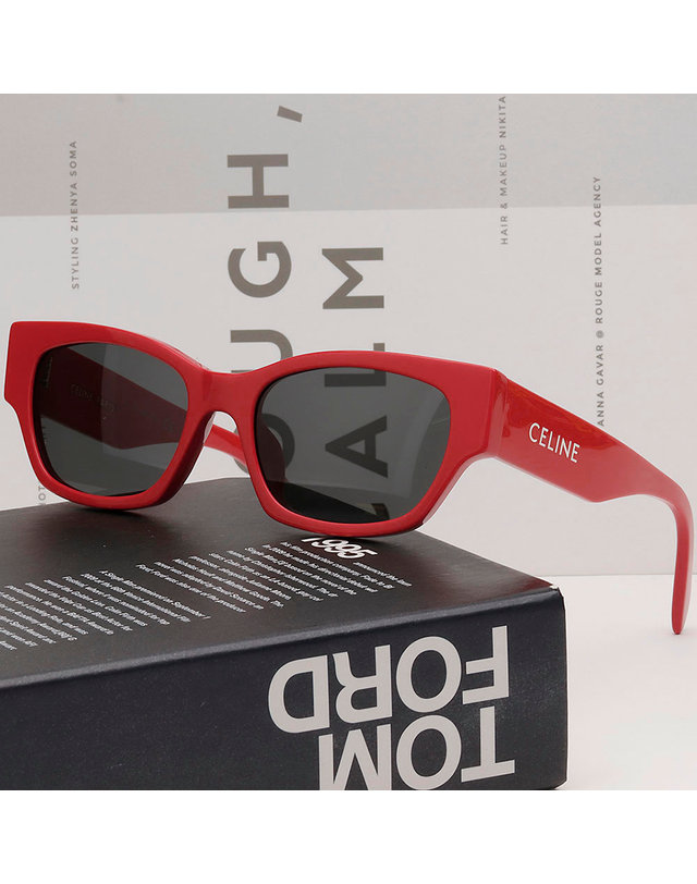 셀린느 셀린느 모노크롬 01 선글라스 CL40197U 66A 명품 패션 사각 뿔테 비비드 레드 착용컷