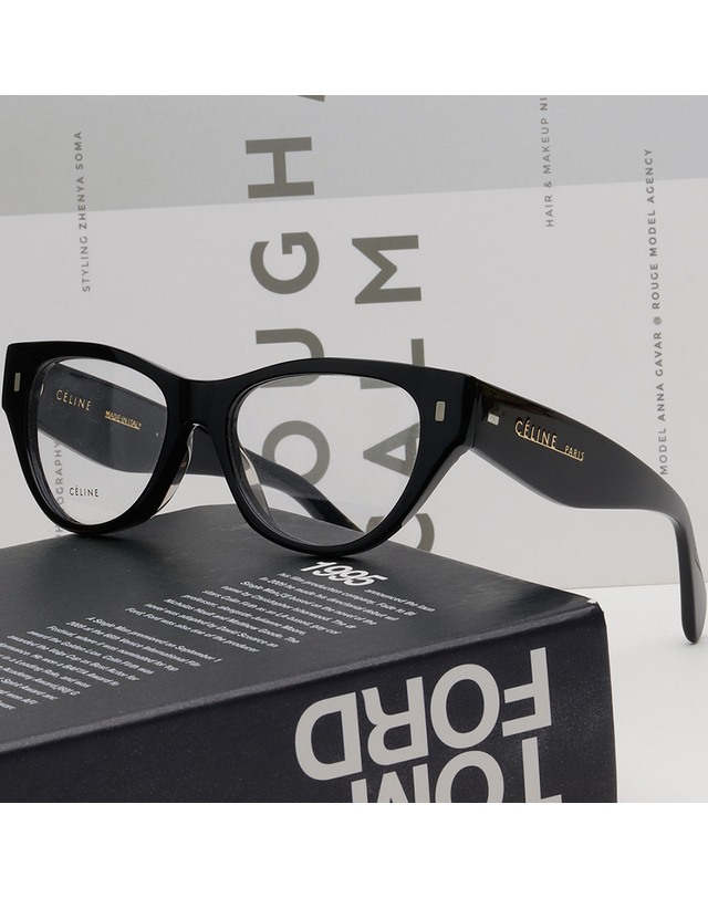 셀린느 셀린느 안경테 CL50012I 001 블랙 두꺼운 캣아이 뿔테 패션 명품 착용컷