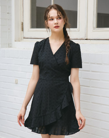 PUNCHING LACE JUMPSUIT_BLACK