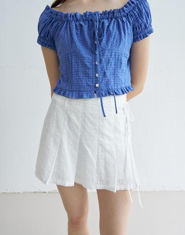 PUNCHING LACE PLEATS MINI SKIRT_WHITE