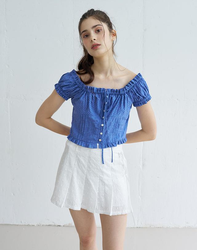 벰버 PUNCHING LACE PLEATS MINI SKIRT_WHITE 화이트 착용컷