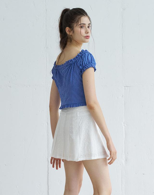 벰버 PUNCHING LACE PLEATS MINI SKIRT_WHITE 화이트 착용컷