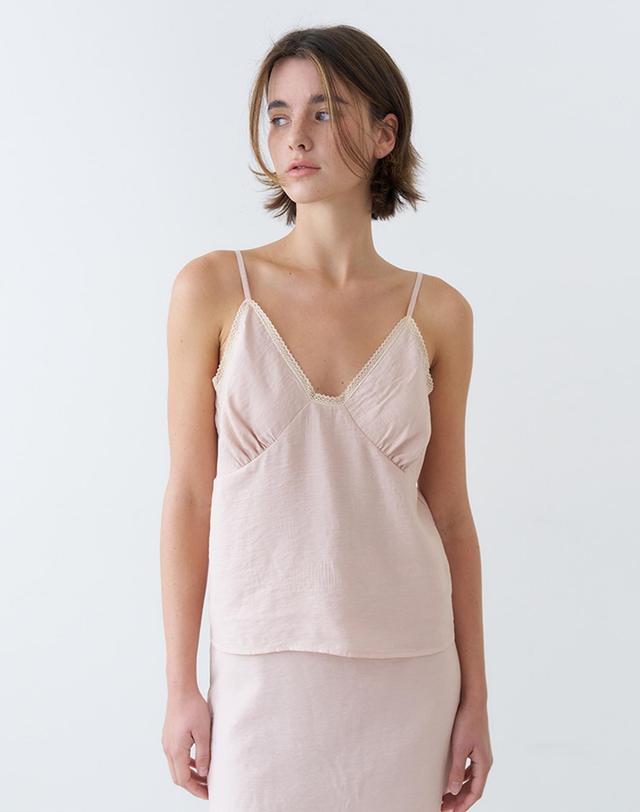 벰버 LACE TRIM CAMISOLE BLOUSE_PINK 핑크 착용컷