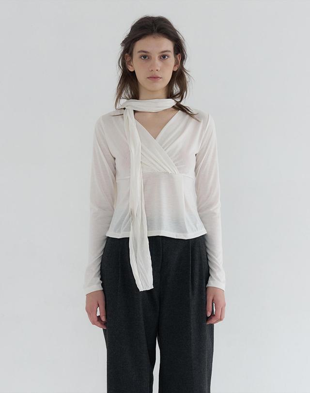벰버 SCARF SET LONG SLEEVE TOP_CREAM 아이보리 착용컷