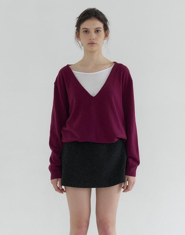 벰버 DEEP V-NECK STRING WOOL BLENDED KNIT_GRAPE 퍼플 착용컷