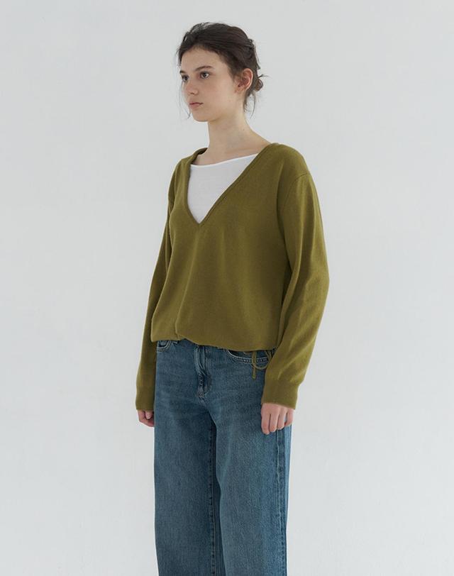 벰버 DEEP V-NECK STRING WOOL BLENDED KNIT_OLIVE GREEN 그린 착용컷