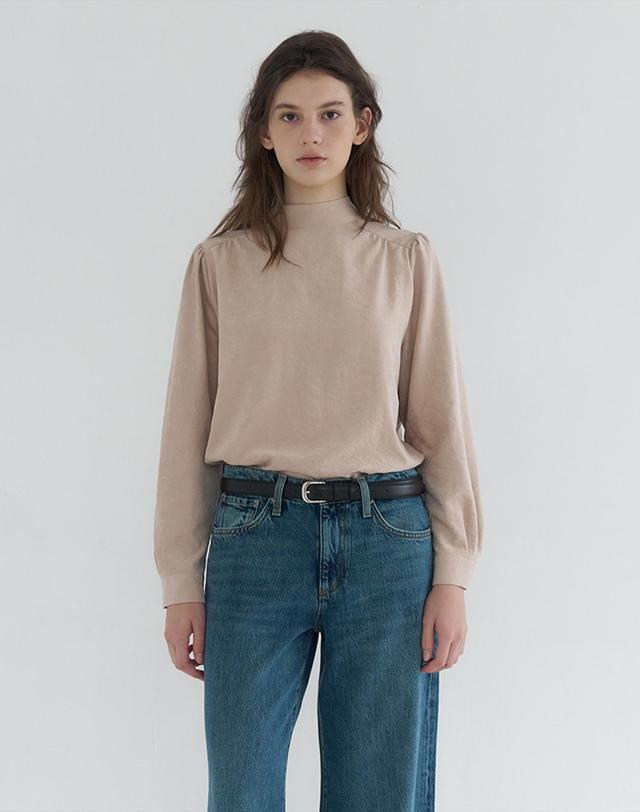 벰버 TWO-WAY LONG SLEEVE TIE BLOUSE_BEIGE 베이지 착용컷