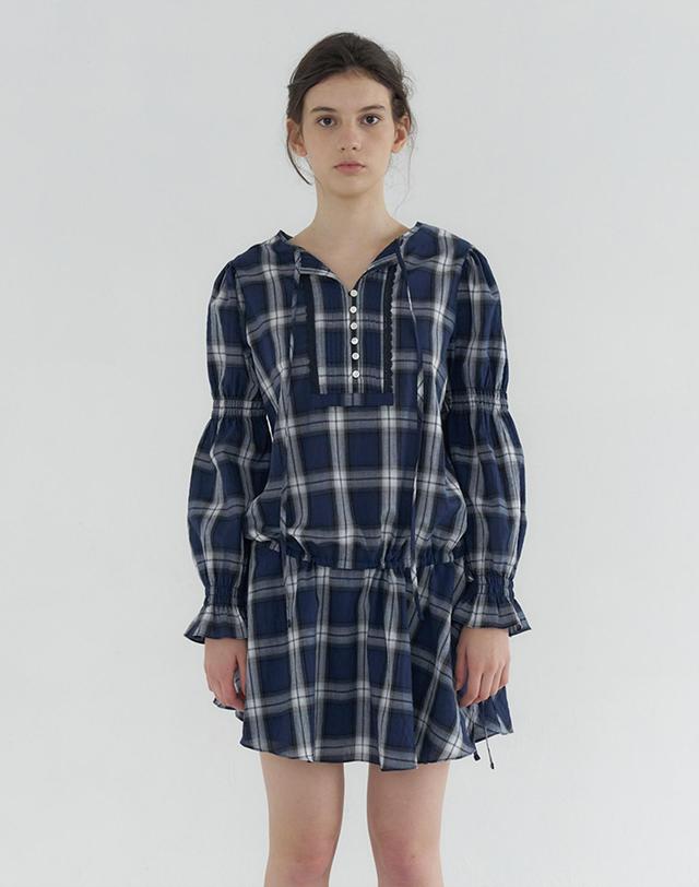 벰버 LACE PINTUCK CHECK ONEPIECE_BLUE 블루 착용컷