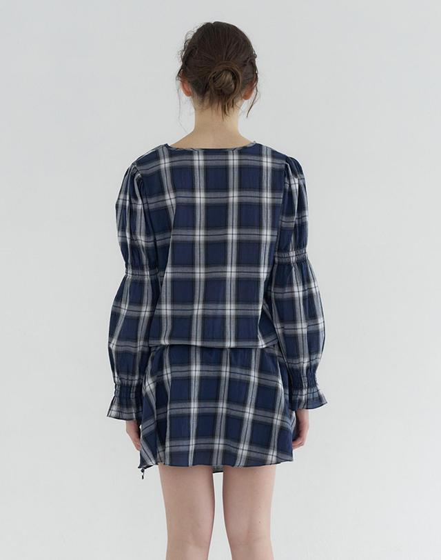 벰버 LACE PINTUCK CHECK ONEPIECE_BLUE 블루 착용컷