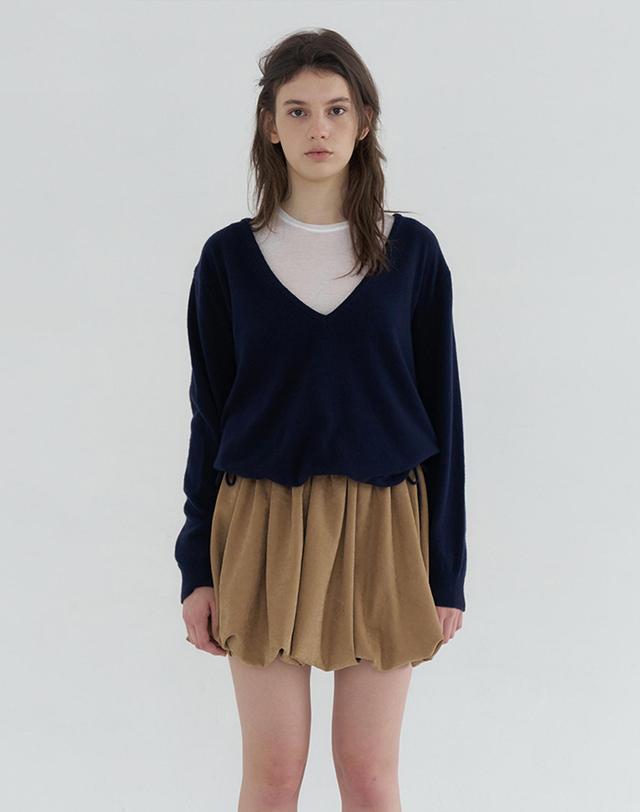벰버 FAUX SUEDE BALLOON MINI SKIRT_BEIGE 베이지 착용컷